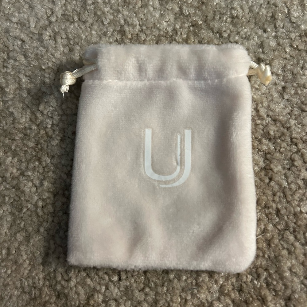 Velvet jewelry bag